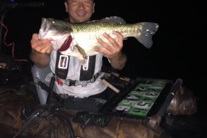琵琶湖アノストネコでゲストさんに釣ってもらった55cm
